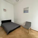 Privat bolig White Pearl Near Gozsdu Budapest