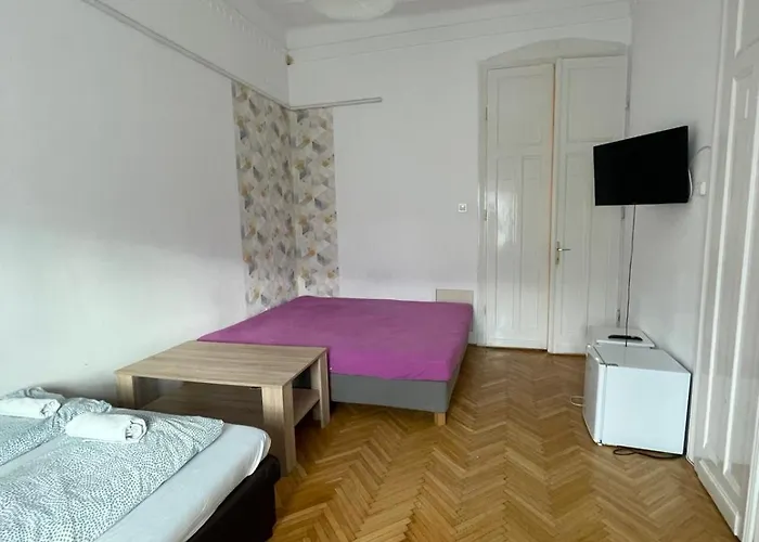 White Pearl Near Gozsdu Privat bolig Budapest