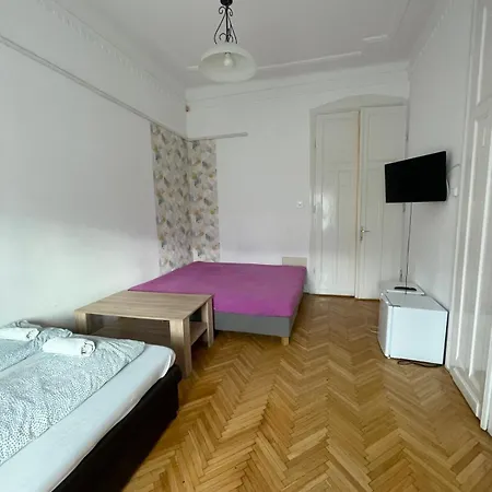 White Pearl Near Gozsdu Séjour chez l'habitant Budapest